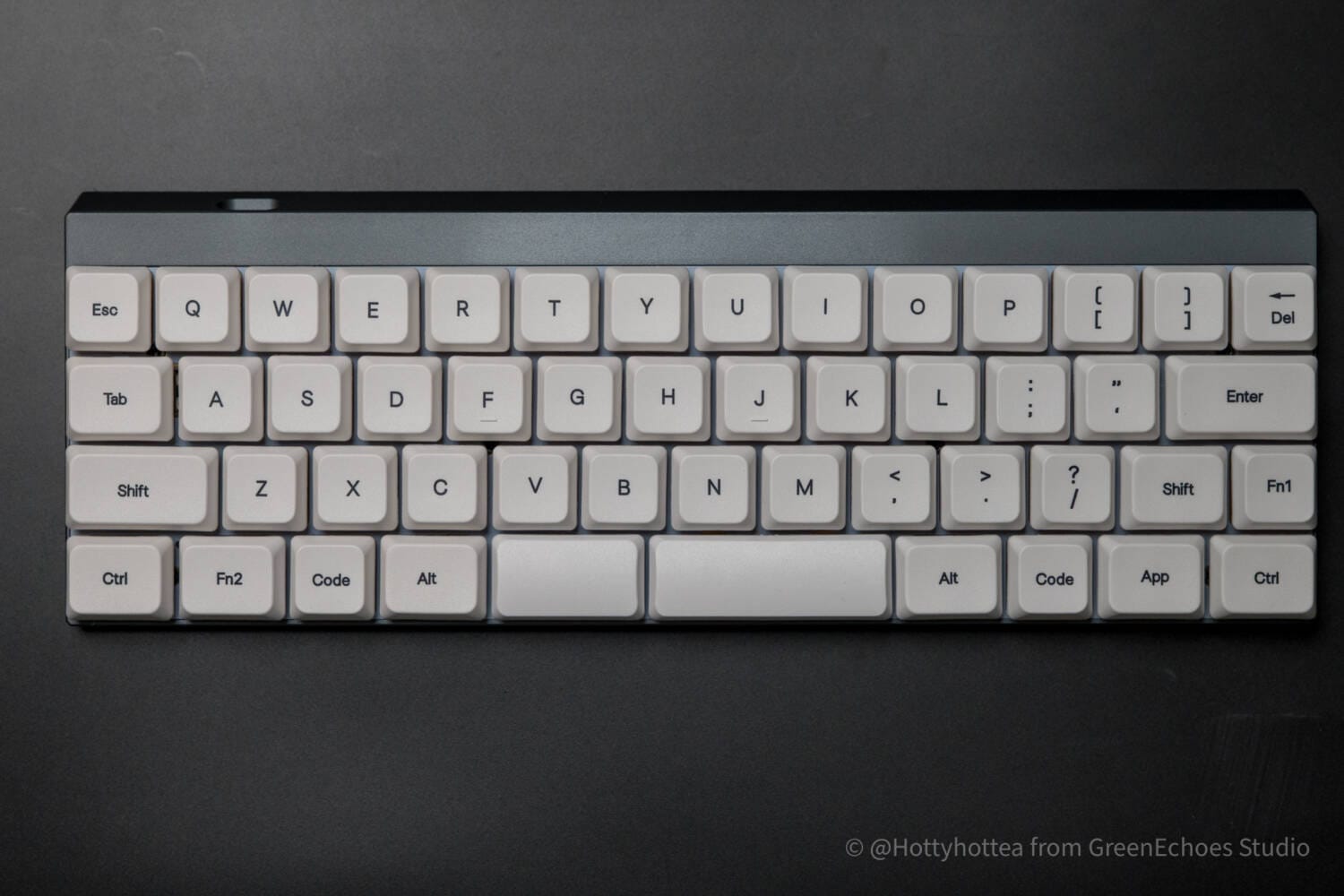 VortexGear Core Plusレビュー｜魅力的なアルミニウム筐体のいつでも