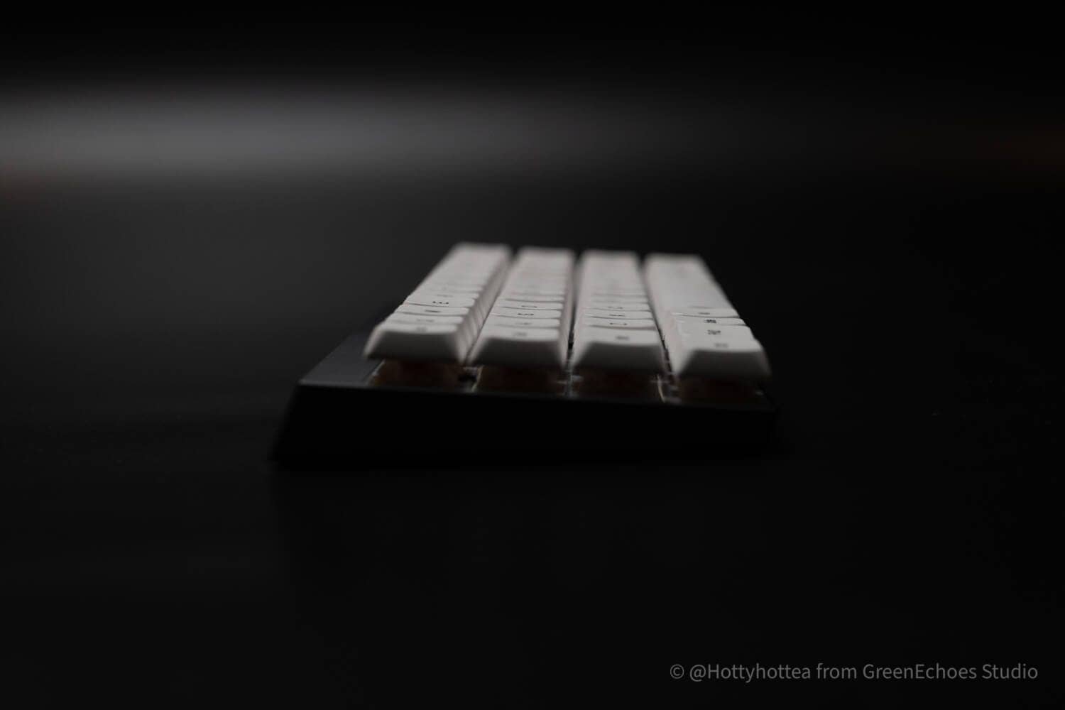 VortexGear Core Plusレビュー|魅力的なアルミニウム筐体のいつでも買える40%キーボード 23 P1093364