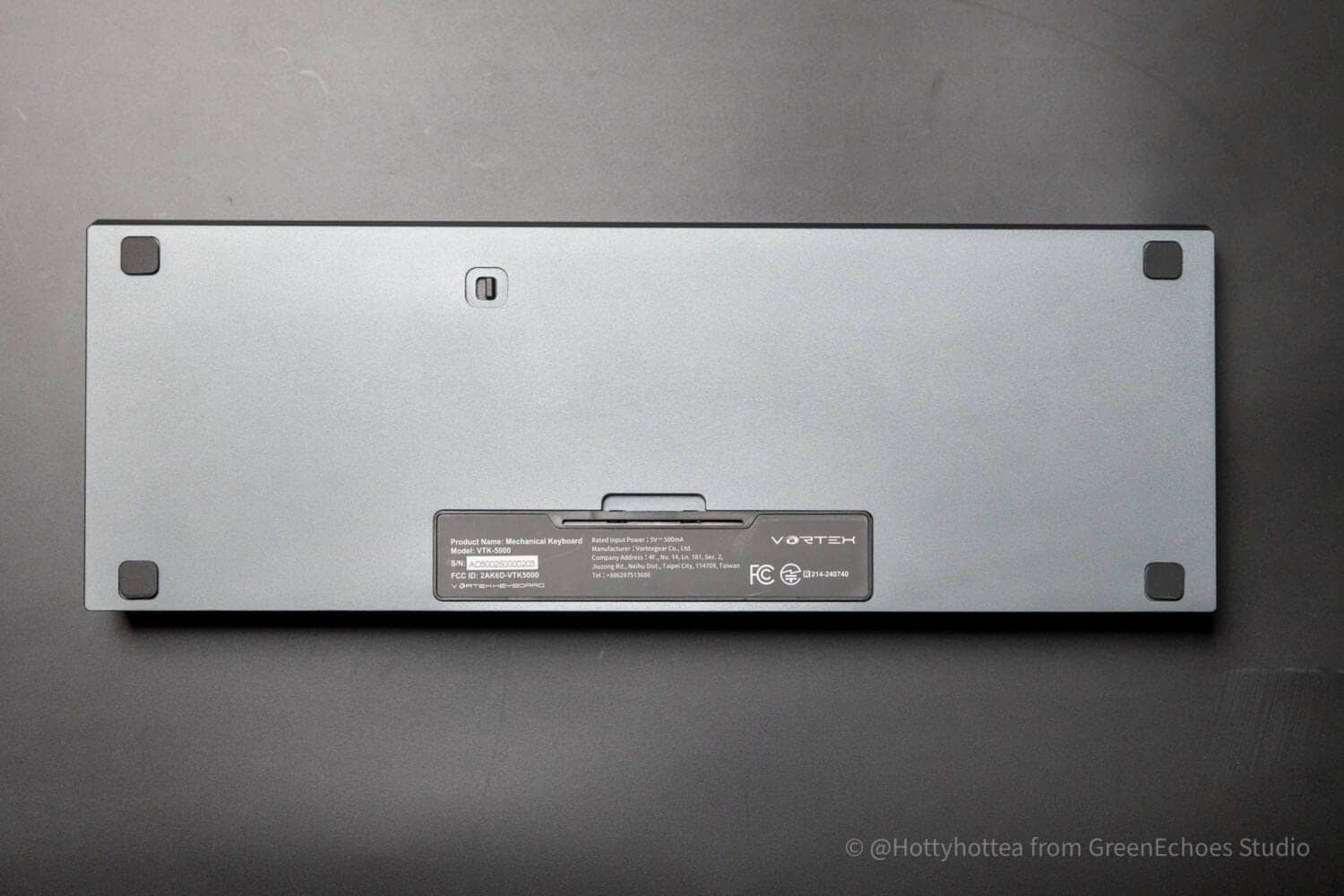 VortexGear Core Plusレビュー|魅力的なアルミニウム筐体のいつでも買える40%キーボード 18 P1093370