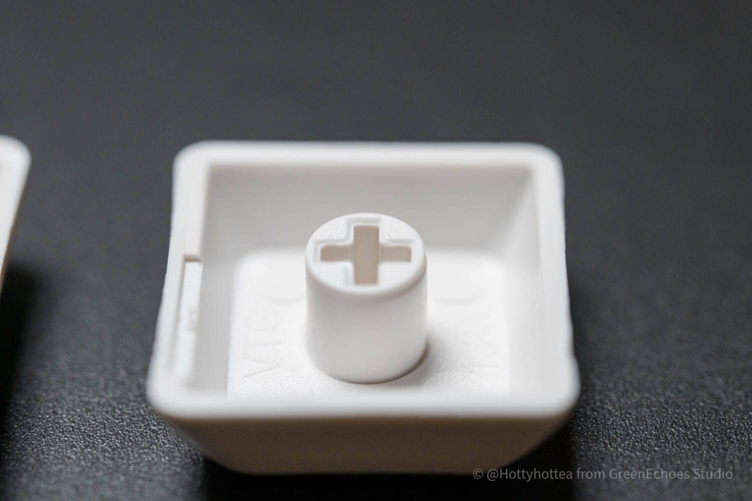 VortexGear Core Plusレビュー|魅力的なアルミニウム筐体のいつでも買える40%キーボード 29 P1093379