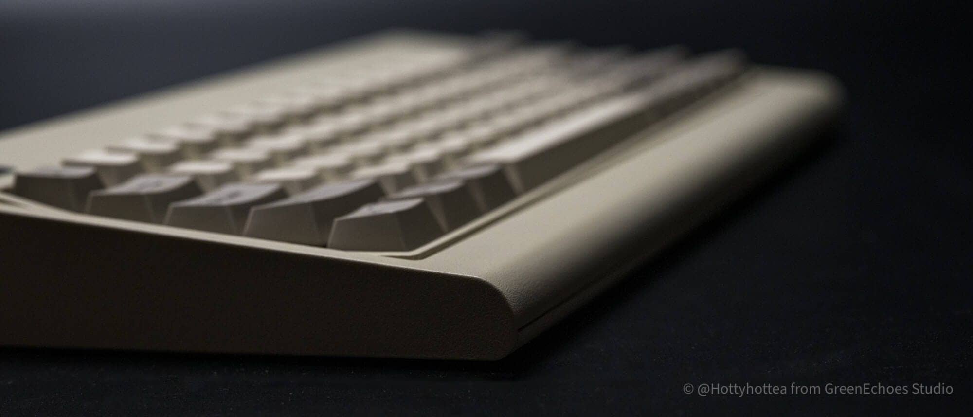 Vortex M65レビュー|クラシカルなルックスとカスタマイズ性が魅力の65%メカニカルキーボード 19 P1093406