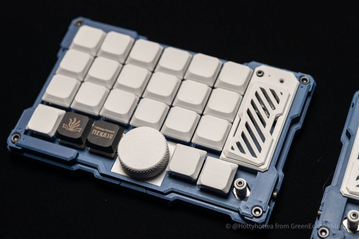 Z*)様 MeKaBu キーボード MeKaBu Keyboard Review｜New left-right split wireless keyboard