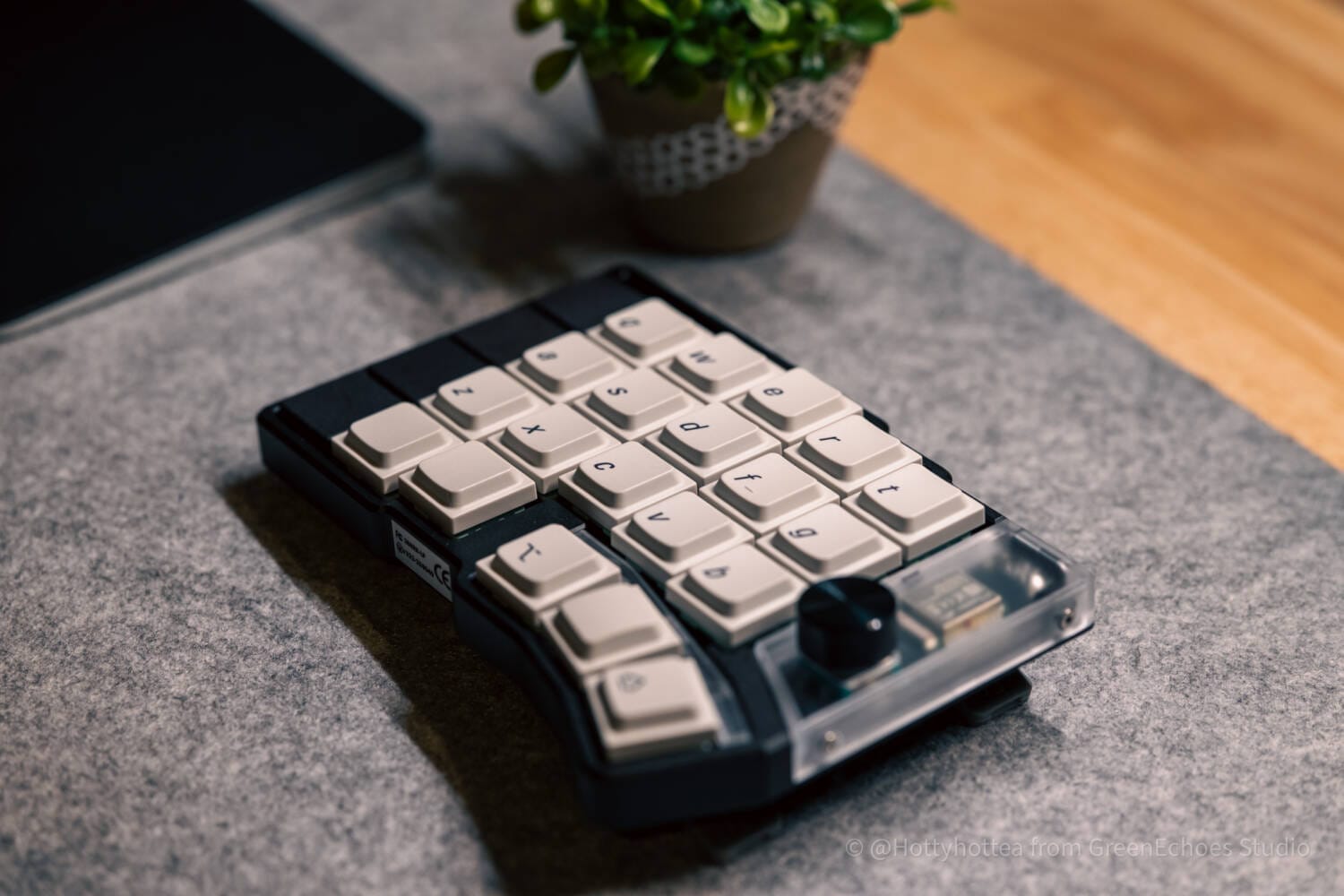 Cornix LPレビュー｜完全無線対応の分割40％ロープロファイル