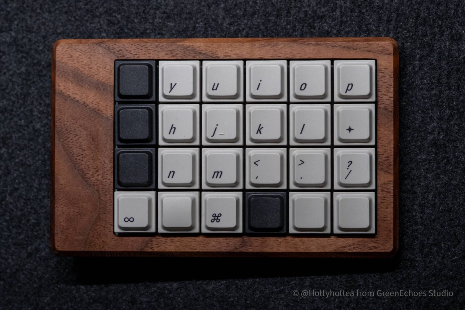 Kinoya Mokulateレビュー｜高級家具のような木の温もりを備えた自作