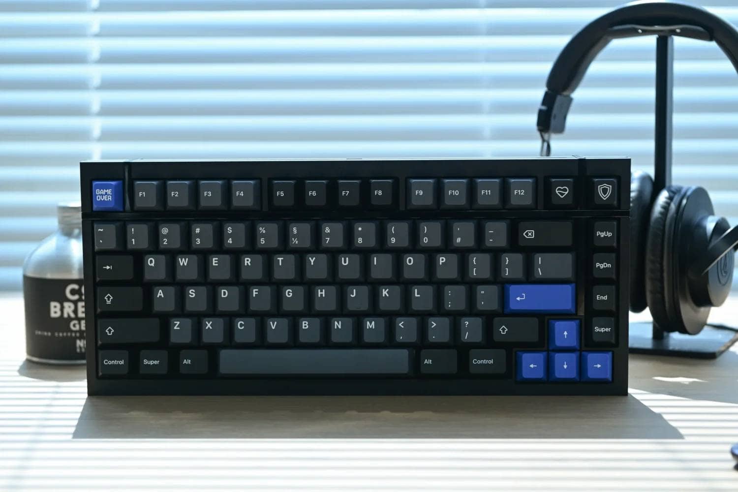 KAP Disconnected Dark Keycaps9