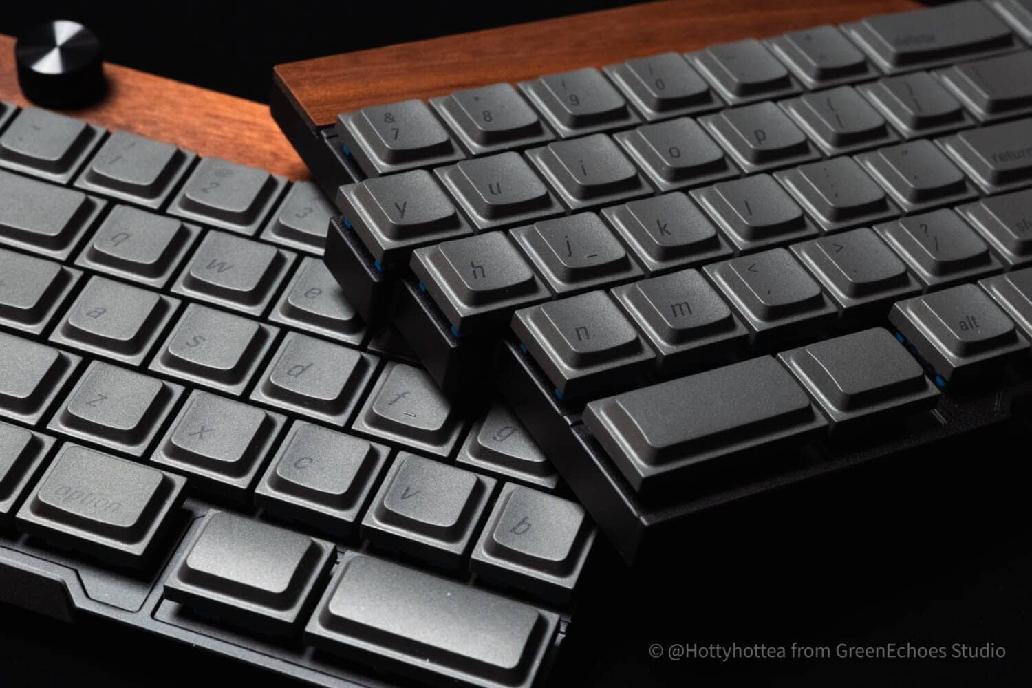 JezailFunder Jiffy75 (SP75) Advance Review|Easy-to-use left-right split 75% keyboard with low switching costs 25 P1093674