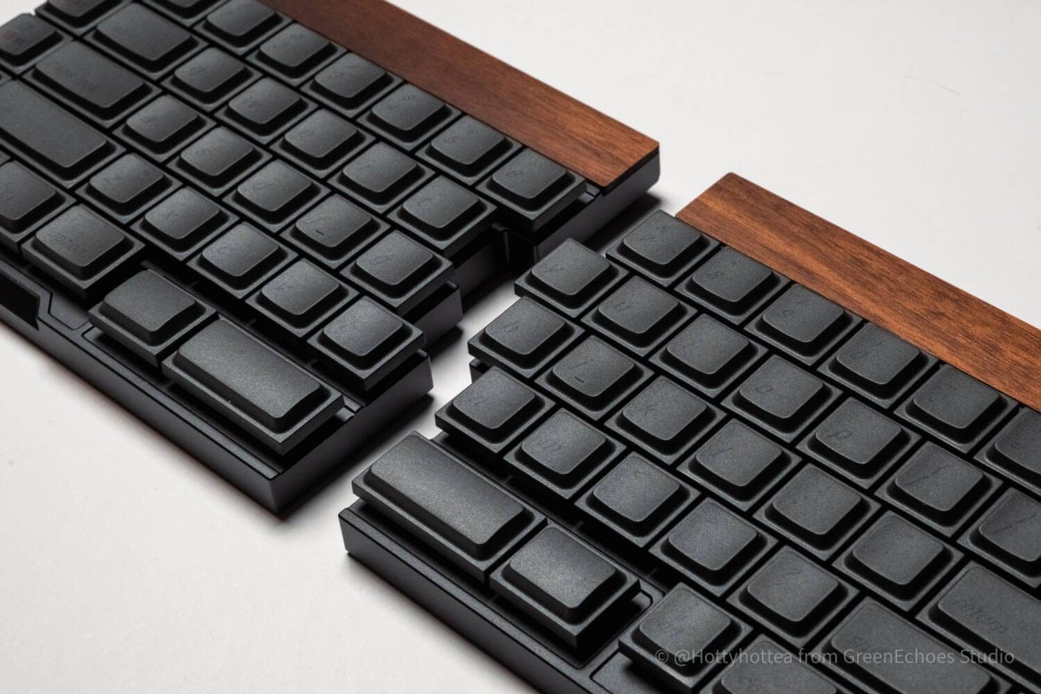 JezailFunder Jiffy75 (SP75) Advance Review|Easy-to-use left-right split 75% keyboard with low switching costs 87 P1093690