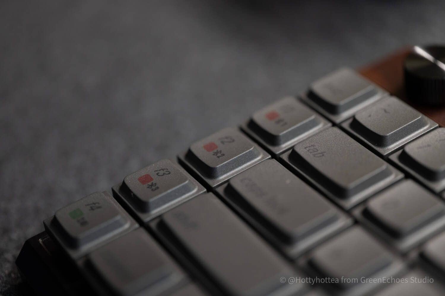 JezailFunder Jiffy75 (SP75) Advance Review|Easy-to-use left-right split 75% keyboard with low switching costs 56 P1093701