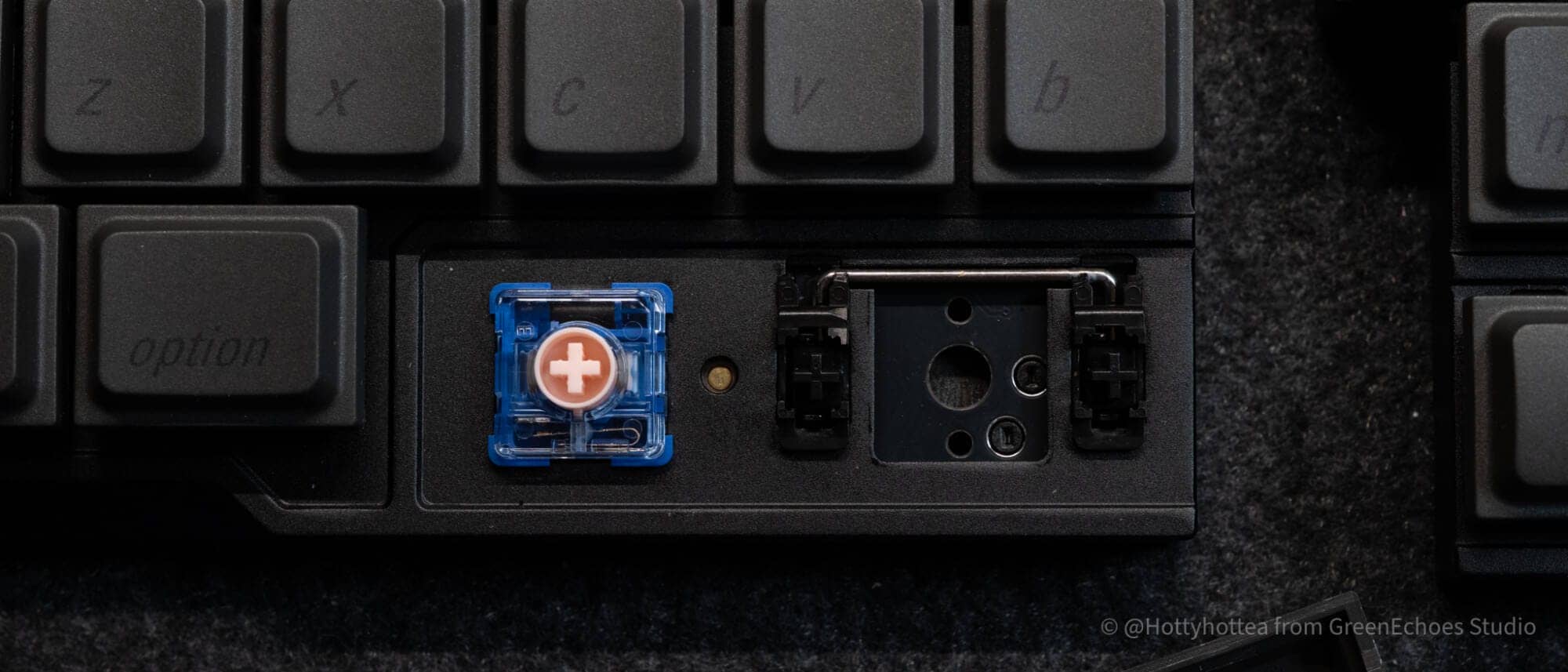 JezailFunder Jiffy75 (SP75) Advance Review|Easy-to-use left-right split 75% keyboard with low switching costs 72 P1093712