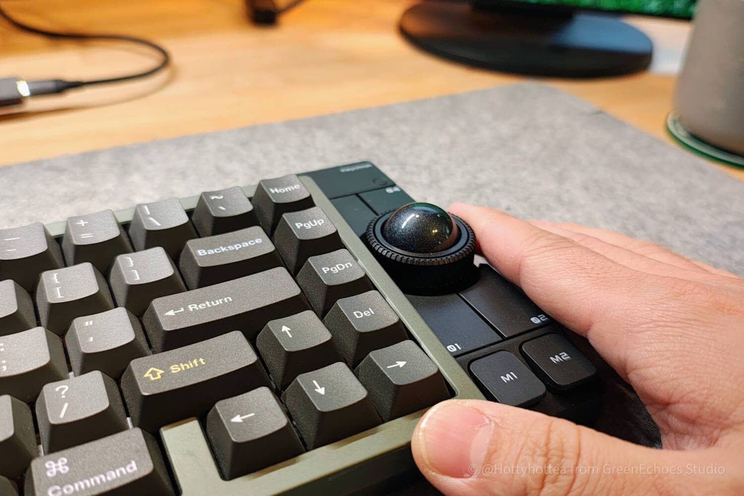 Nape Proプロトタイプ先行レビュー|持ち運びできる小型トラックボールの真価に迫る 86 NapePro 86