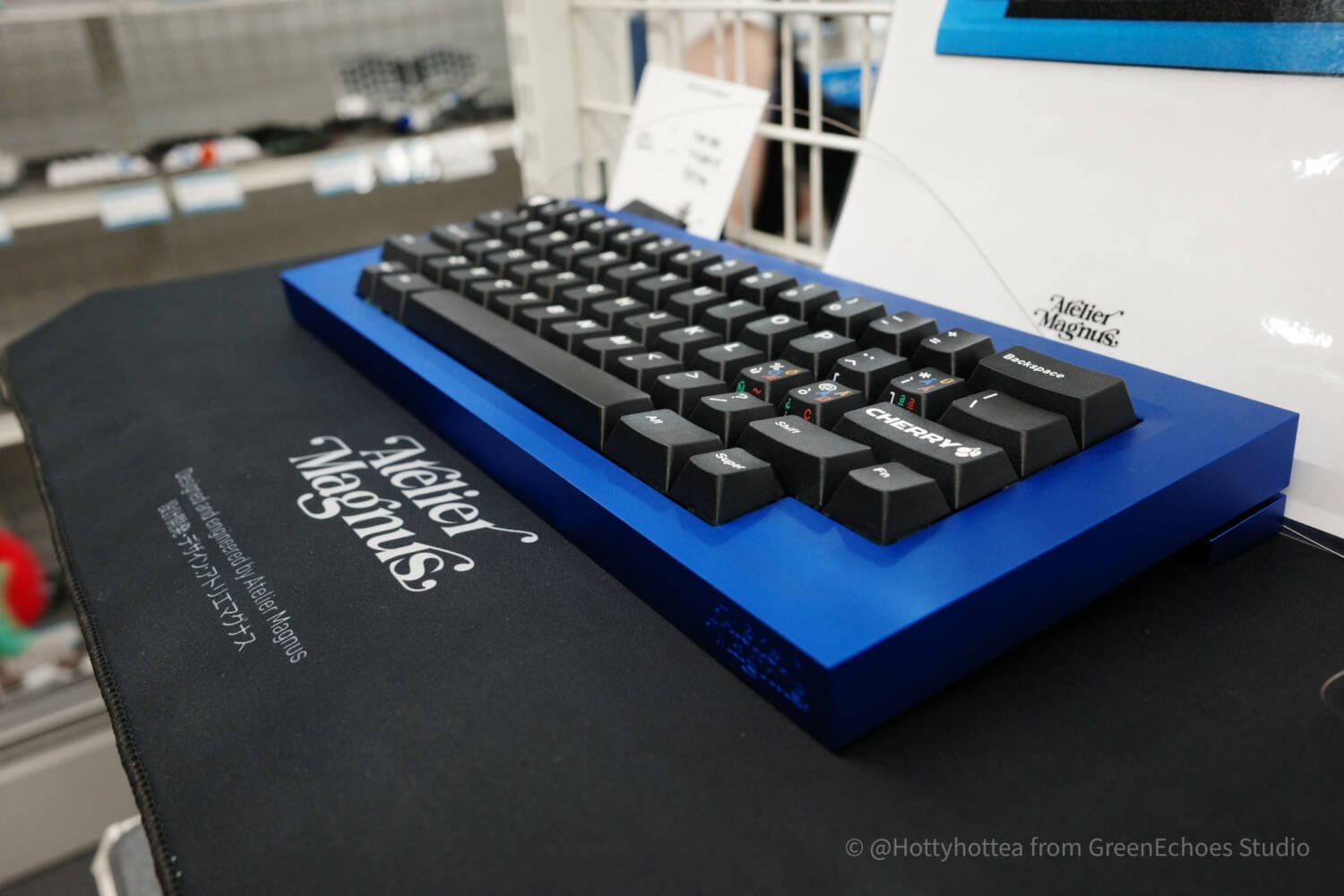 Cornix LPレビュー｜完全無線対応の分割40％ロープロファイル